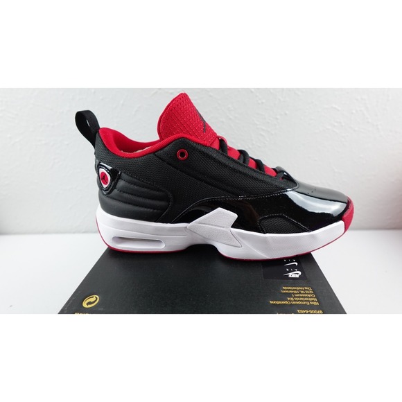 Air Jordan Max Aura 6 Bred Men 8 Nike FQ8298-006 Brand New Tiny Flaw